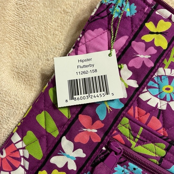Vera Bradley Hipster Crossbody Bag. NWT. Flutterby
RARE RETIRED PATTERN - Picture 10 of 10